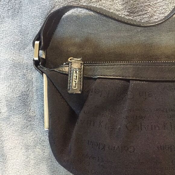Calvin Klein handbag  - Picture 5 of 9
